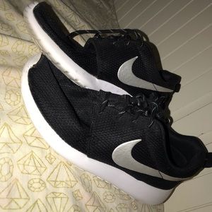 Nike Roshe One Womans 7